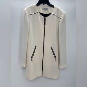 Tahari Arthur S. Levine Women’s Long Zip Front Blazer Size 16 Ivory Color